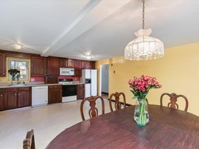 1 Evans Dr, Wilmington MA 01887