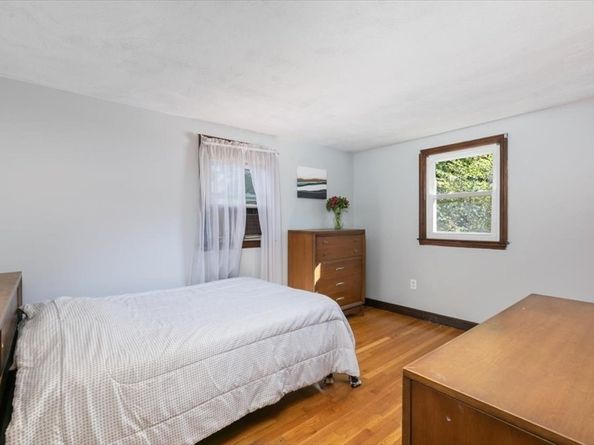 1 Evans Dr, Wilmington MA 01887