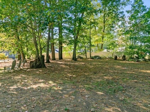 1 Evans Dr, Wilmington MA 01887