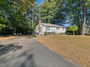 1 Evans Dr, Wilmington MA 01887