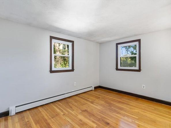 1 Evans Dr, Wilmington MA 01887