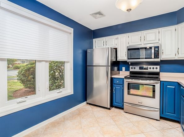 535 South St 142A, Fitchburg MA 01420