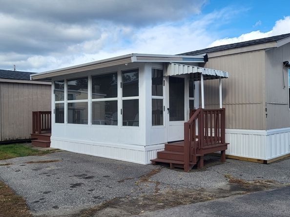557 Southwest Cutoff 107, Worcester MA 01607