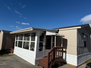 557 Southwest Cutoff 107, Worcester MA 01607
