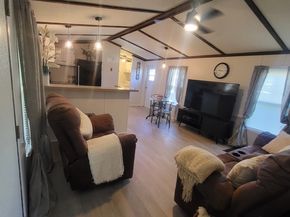 557 Southwest Cutoff 107, Worcester MA 01607