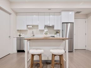 121 Portland 605, Boston MA 02114