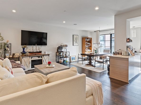14 W Broadway 307, Boston MA 02127