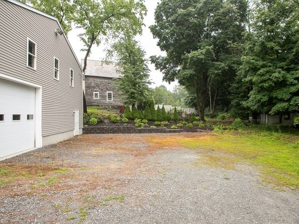 363 Lunenburg St, Fitchburg MA 01420