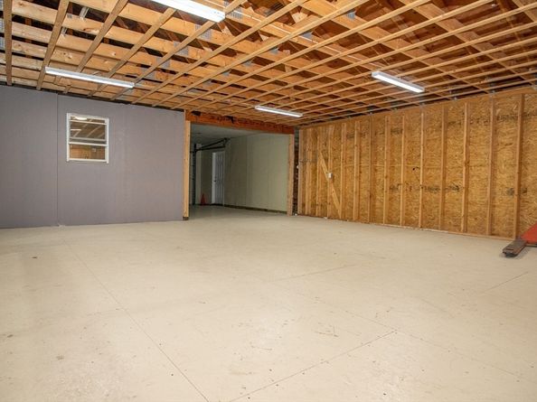 363 Lunenburg St, Fitchburg MA 01420