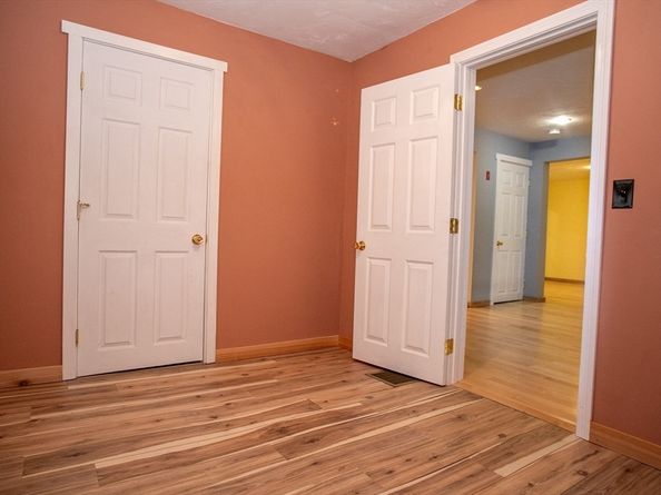 363 Lunenburg St, Fitchburg MA 01420