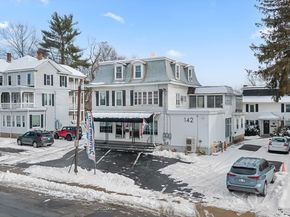 140-152 Hamilton St, Southbridge MA 01550