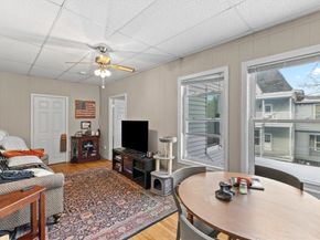 140-152 Hamilton St, Southbridge MA 01550