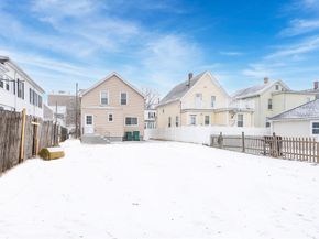 10 River Street Pl, Lynn MA 01905