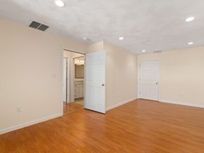 159 Allen Rd 32, Billerica MA 01821