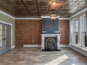 52 Beacon St 3, Chelsea MA 02150