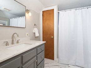 8 Mumford Rd, Sutton MA 01590