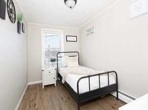 8 Mumford Rd, Sutton MA 01590