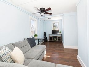 8 Mumford Rd, Sutton MA 01590