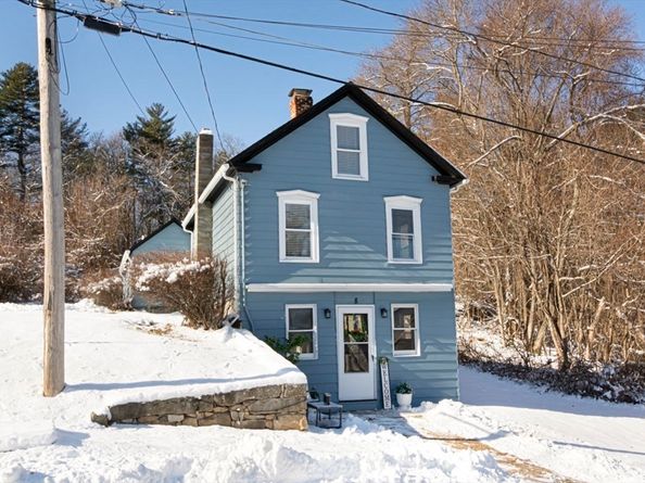 8 Mumford Rd, Sutton MA 01590