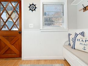 8 Mumford Rd, Sutton MA 01590