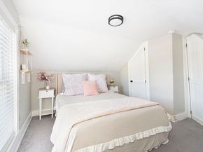 8 Mumford Rd, Sutton MA 01590