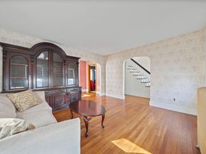 3 Horton Pl, Milton MA 02186
