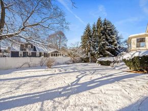 3 Horton Pl, Milton MA 02186