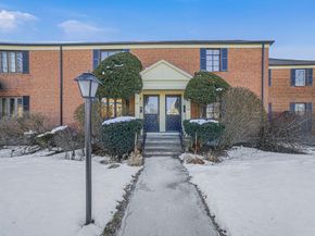 918 Belmont St 918, Watertown MA 02472