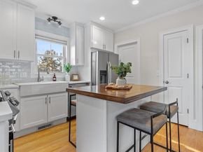 103 Paul Revere Rd 103, Arlington MA 02476