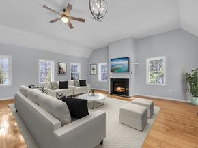 49 Chisholm Trail, Lancaster MA 01523