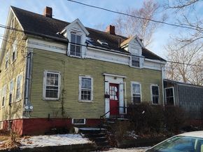 24 Woodland St, Newburyport MA 01950