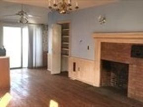 24 Woodland St, Newburyport MA 01950