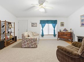 8 Heather Ln, Carver MA 02330