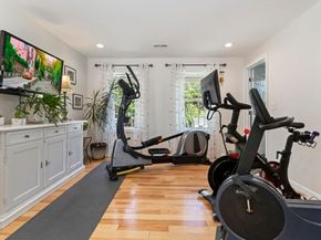 7 Grace St, Chelmsford MA 01863