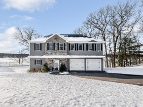 7 Grace St, Chelmsford MA 01863