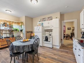 122 Laurel St, Fitchburg MA 01420