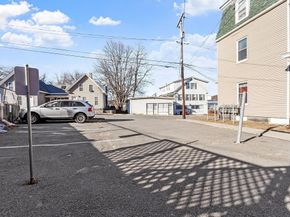 122 Laurel St, Fitchburg MA 01420