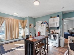 122 Laurel St, Fitchburg MA 01420