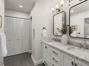 33 Sleeper St 104, Boston MA 02210