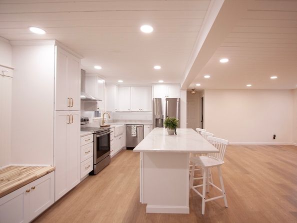 14 Bartlett St, Oxford MA 01540