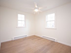 14 Bartlett St, Oxford MA 01540