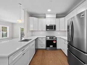 485 Blue Hills Parkway 13, Milton MA 02186