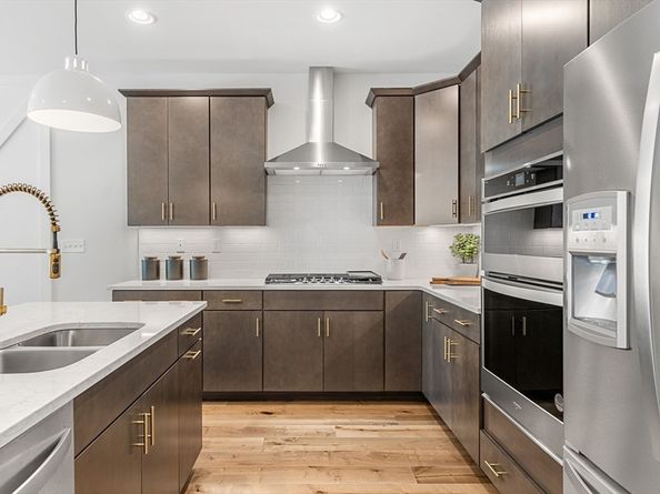 12 Weathervane Drive 21, Walpole MA 02081