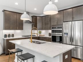 12 Weathervane Drive 21, Walpole MA 02081