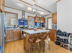 9 Dartmouth St, Somerville MA 02145