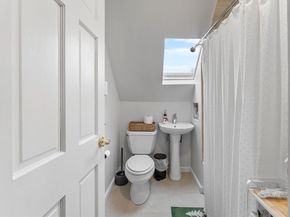 9 Dartmouth St, Somerville MA 02145