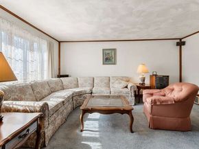 43 W Sigourney St, Lynn MA 01905