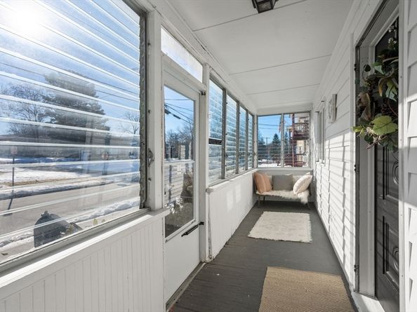 27 Dresser St, Webster MA 01570