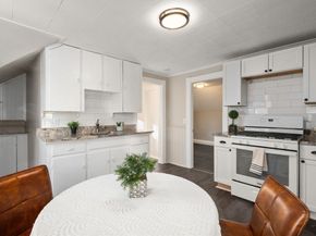 27 Dresser St, Webster MA 01570