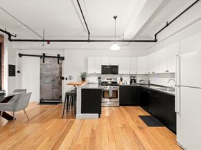 19 Stanhope 2C, Boston MA 02116